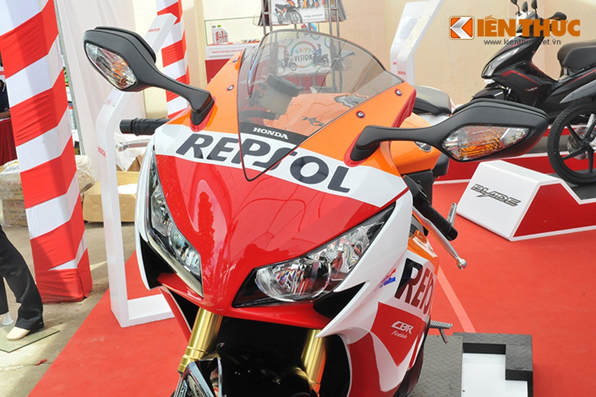 Sieu moto Honda CBR1000RR Repsol 2015 chinh hang tai VN-Hinh-2